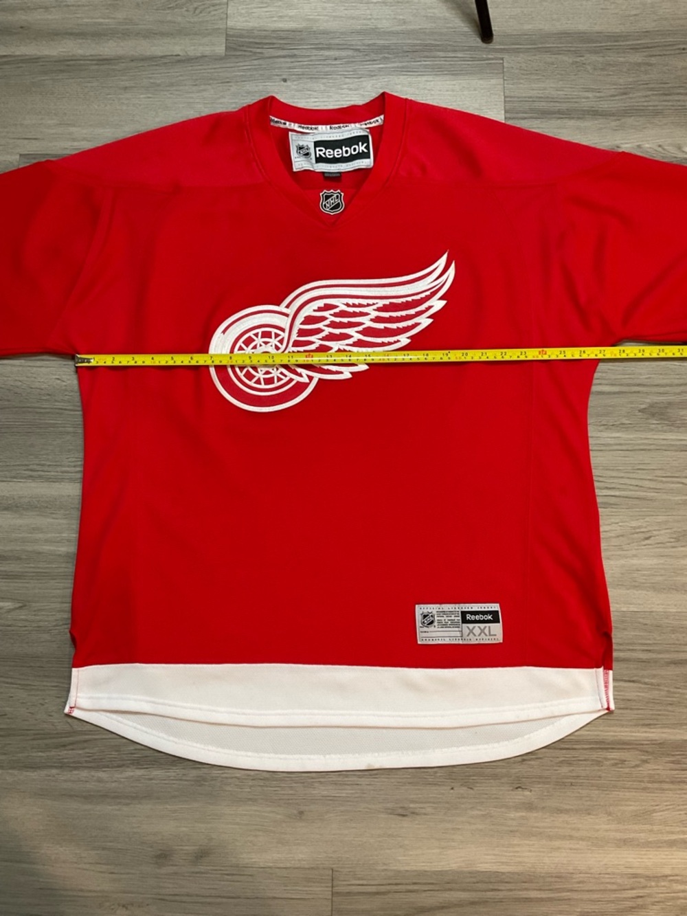 Reebok Red Detroit Wings NHL Jersey with White Trim